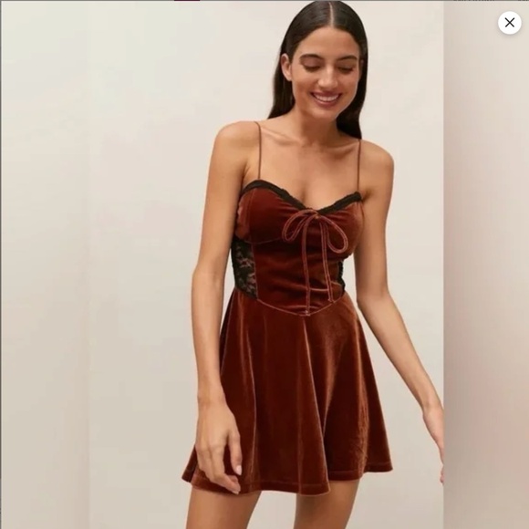 Urban Outfitters Faith Velvet Slip Dress M Lace Babydoll Fairy Grunge Whimsigoth - Picture 1 of 12